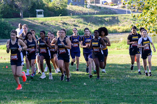 NYHS runners competing at Seward Park meet on September 24.